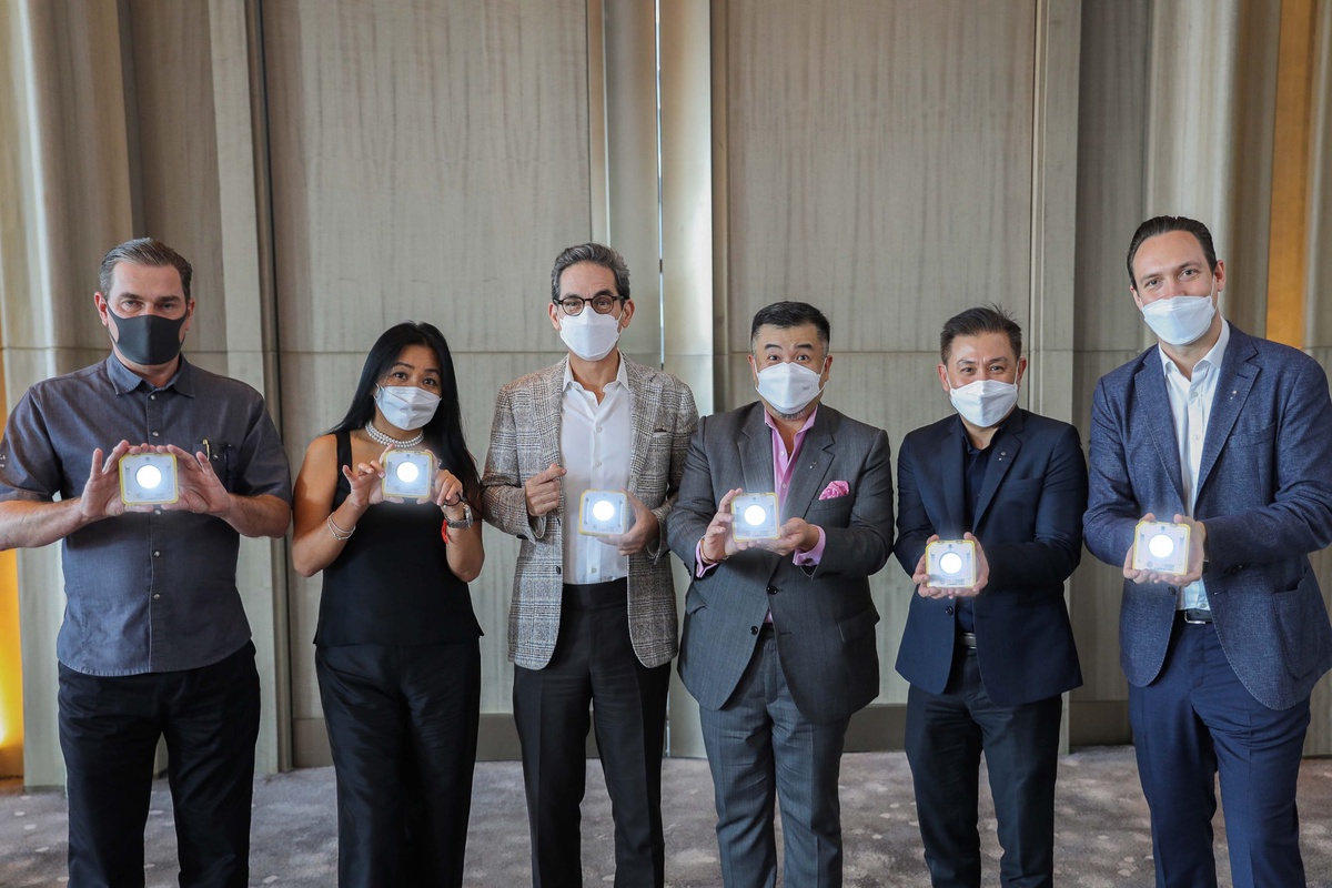 Capella Bangkok Partners with SolarBuddy to Lift Children Out of the Darkness