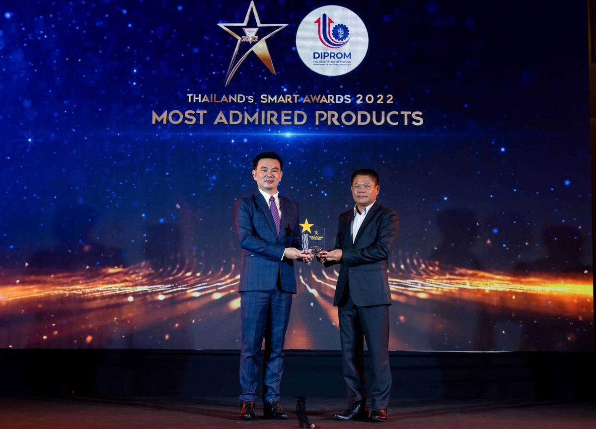 มาสด้า2 คว้ารางวัล สุดยอดผลิตภัณฑ์ขวัญใจมหาชน งาน Thailand's Smart Awards 2022