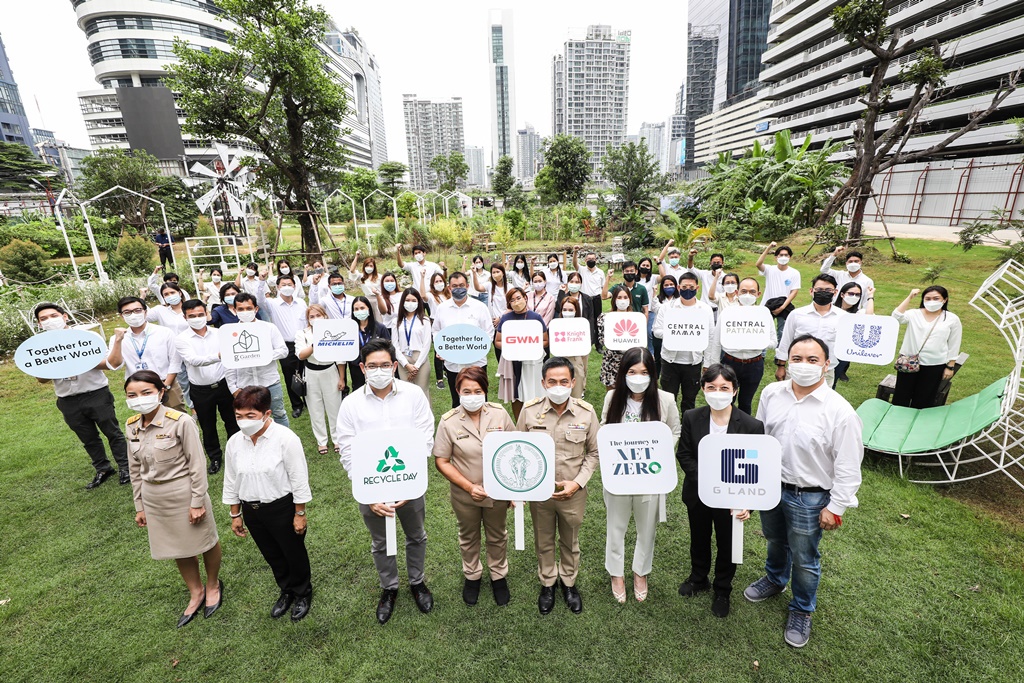 GLAND joins hands with Huai Khwang District Office, Bangkok and Recycle Day to launch 'Journey to NET ZERO: Bangkok Zero Waste'