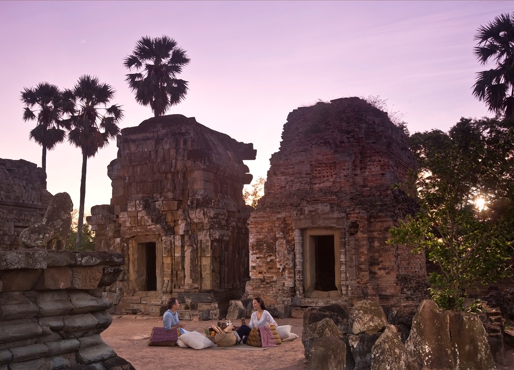 A Temple of Gastronomy: Anantara Angkor Resort Launches Private Temple Dining Experience for Heritage