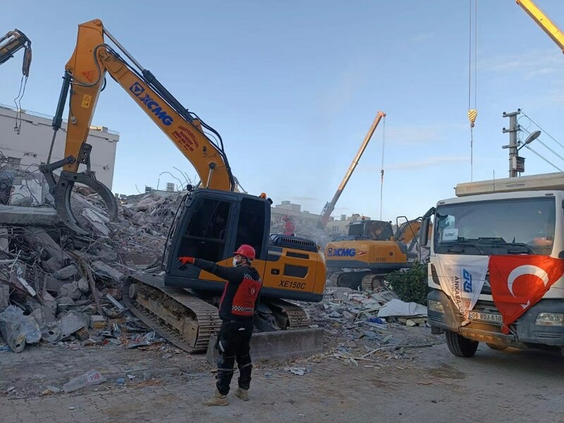 เอ็กซ์ซีเอ็มจี แมชชินเนอรี่ ส่งเครื่องจักรช่วยตุรกีกู้ภัยแผ่นดินไหว