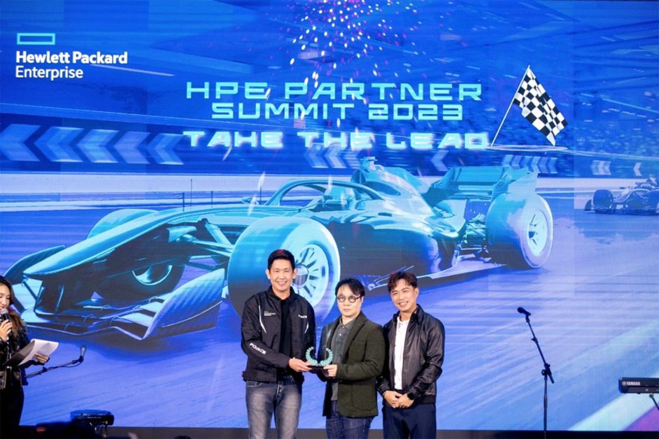 VST ECS (Thailand) garnered 2 awards of Best Distributor of the Year 2022 from HPE