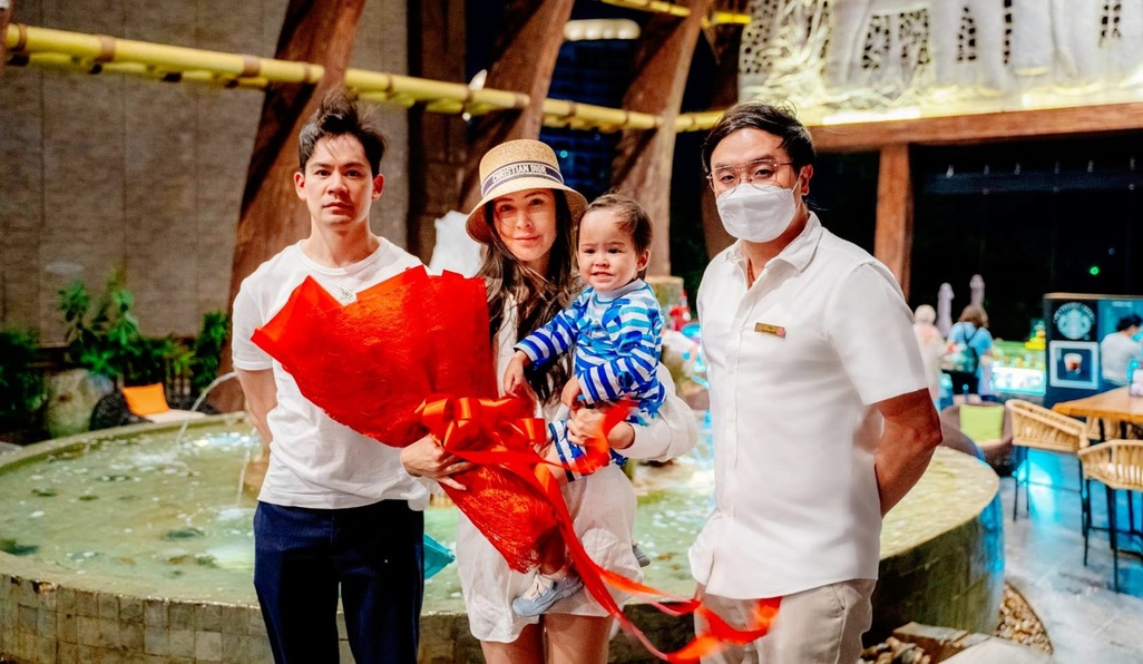 Centara Grand Mirage Pattaya welcomes Sririta Jensen Narongdej and family
