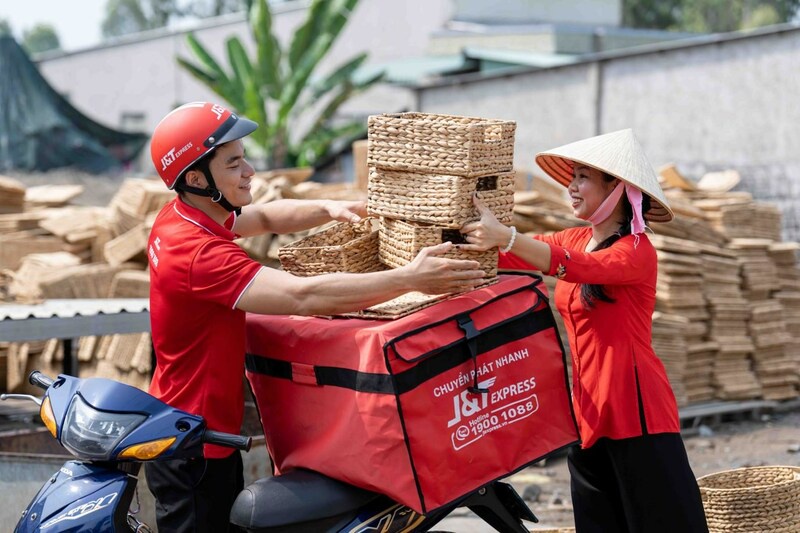 JT Express Vietnam helps local craft villages expand their reach