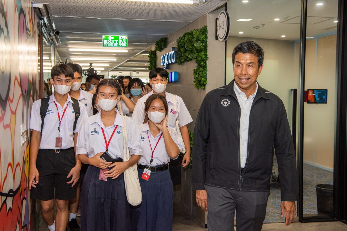 Agoda and Bangkok Metropolitan Administration Collaborate on 'Agoda Tech Day Camp' Initiative