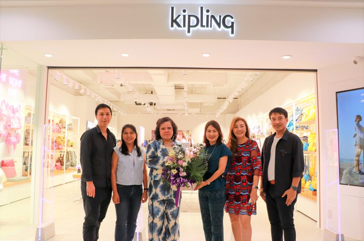 ผู้บริหารพาราไดซ์ พาร์ค ร่วมยินดี Kipling แบรนด์กระเป๋าคุณภาพ ดีไซน์สวย ปรับโฉมร้านใหม่