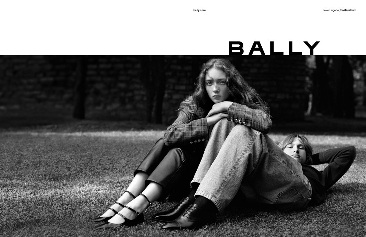 Bally เปิดตัวแคมเปญสำหรับฤดูกาล Fall/Winter 2023 ผลงานสร้างสรรค์แรกภายใต้ผู้อำนวยการฝ่ายออกแบบคนใหม่ Simone Bellotti ถ่ายภาพโดย Alasdair
