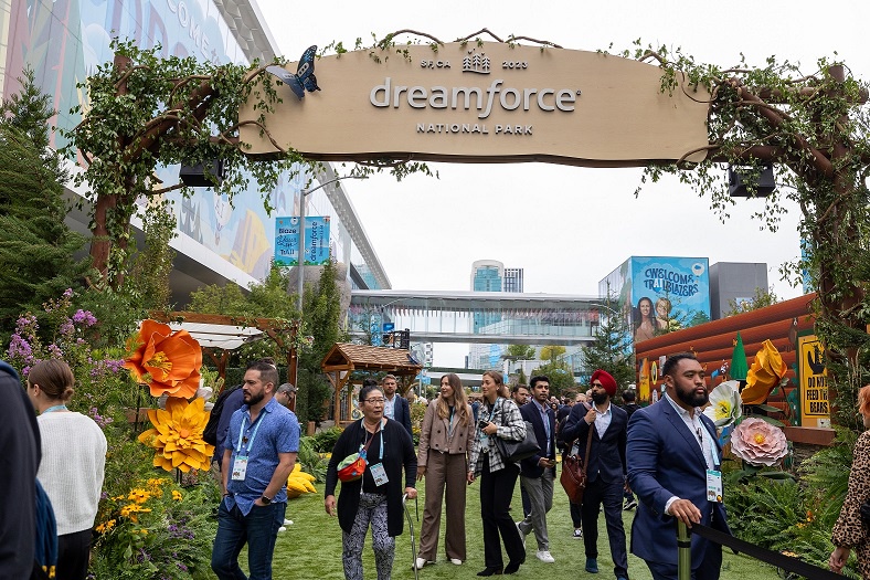 Salesforce เปิดงาน Dreamforce 2023 ประกาศนวัตกรรม AI และ Data ใหม่ล่าสุด สำหรับขับเคลื่อนธุรกิจแห่งอนาคต