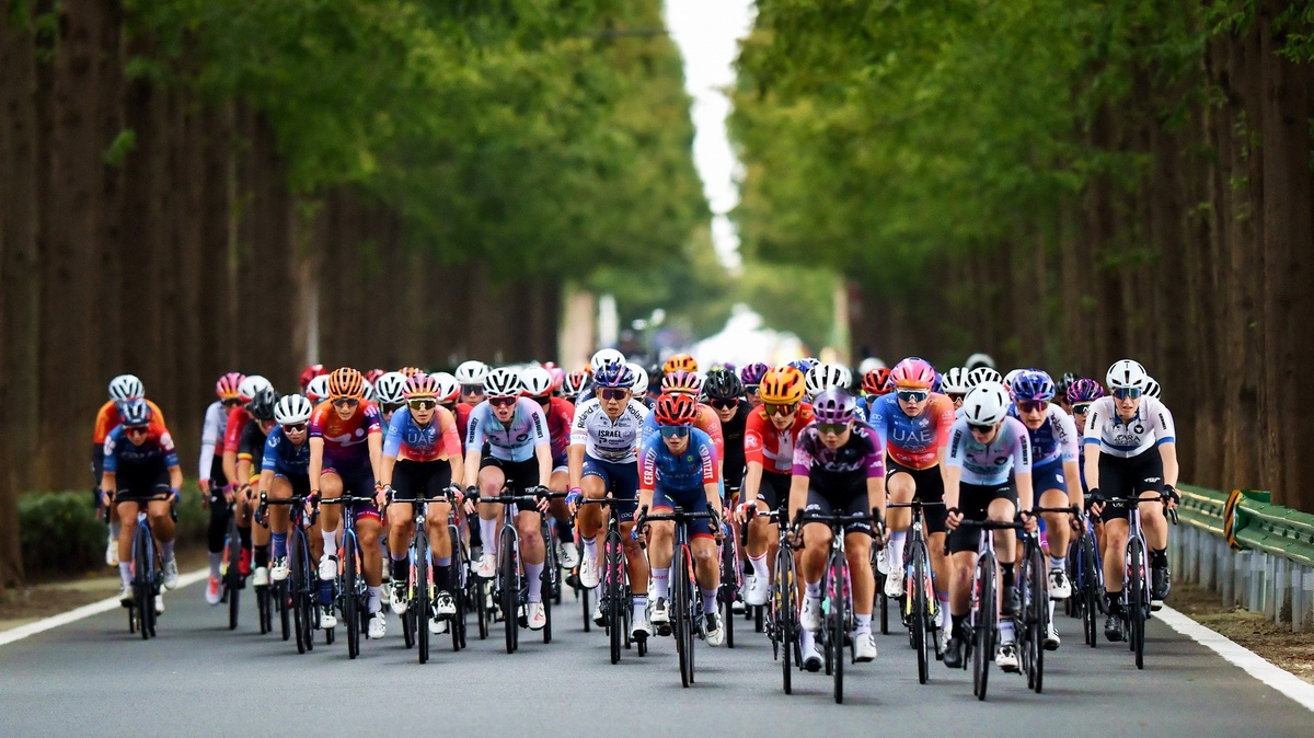 การแข่งขันจักรยานประเภทถนนหญิง UCI Women's WorldTour 2023 จัดขึ้นที่เกาะฉงหมิง ประเทศจีน