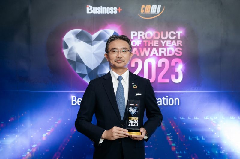 Hino wins business product of the year awards 2023 for the vehicle category in commercial truck, HINO