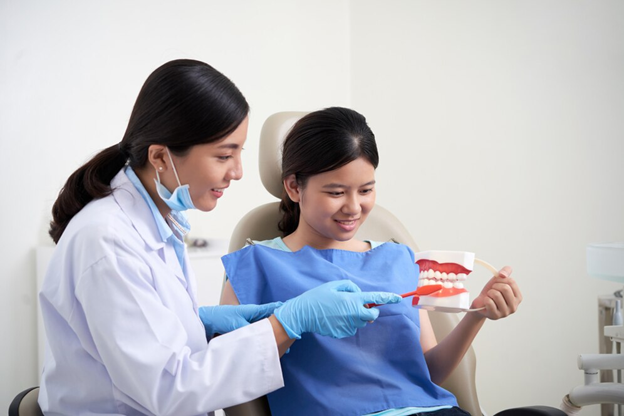 Visit a Dental Clinic in Bangkok on Your Vacation