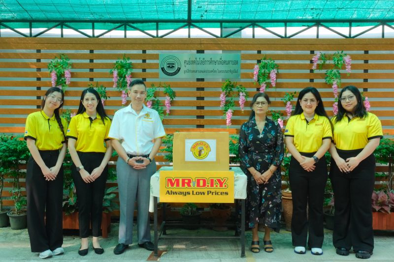 MR. D.I.Y. Supports the Blind with Calendar Donations and Provides Essential Items to the Disabled in Samut