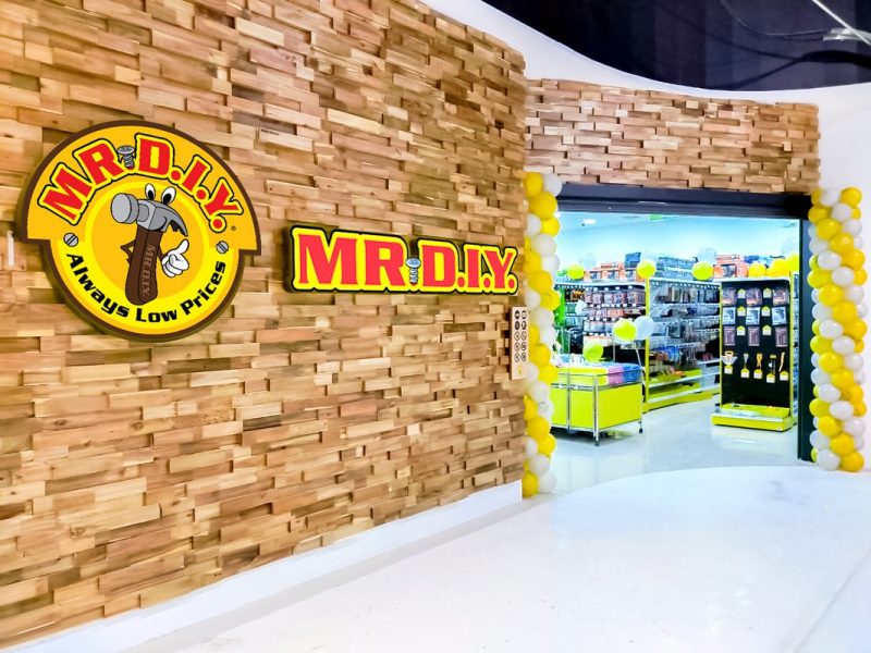 MR. D.I.Y. captures the hearts of consumers in the festive season, with sales growth of over 30% in December 2023, compared to the year-earlier