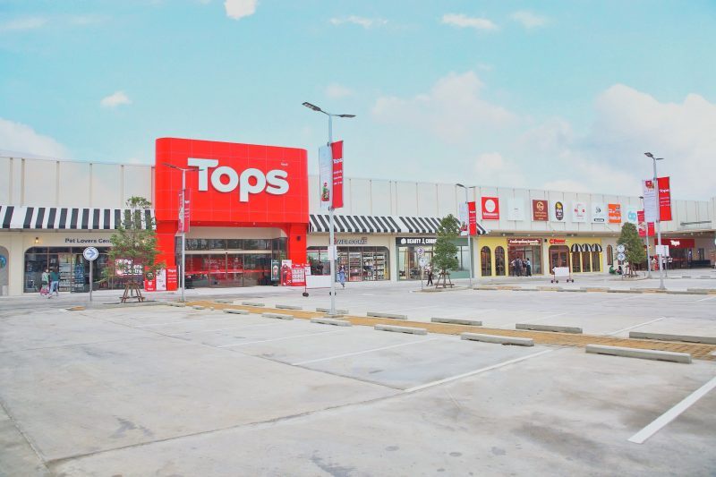 Tops unveils a new standalone branch at Ratpattana, attracting a diverse range of products with an aim to create Neighborhood Mall