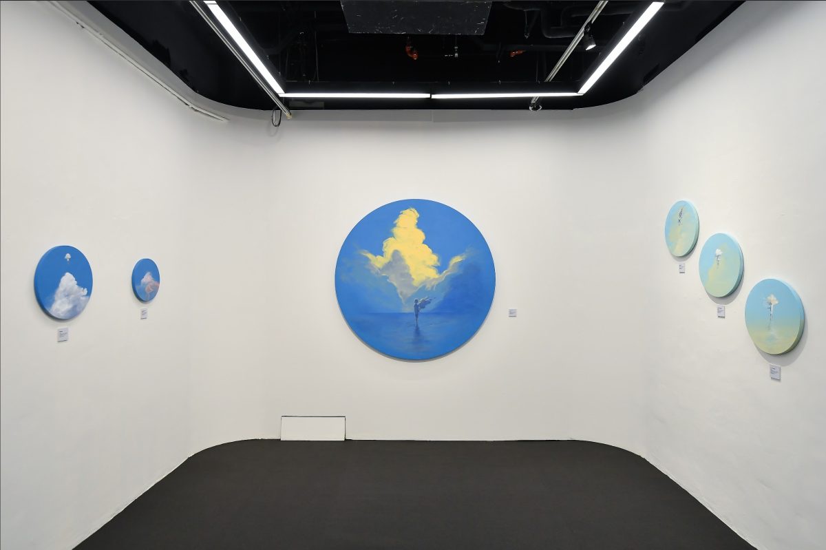 Step into the realm of Cloud Heads in 'Somewhere Only We Know', the debut solo exhibition of 'Art of Hongtae' at River City