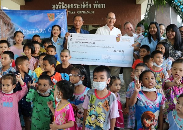 Photo Release: Centara Grand Mirage Beach Resort Pattaya shows support for Pattaya Orphanage
