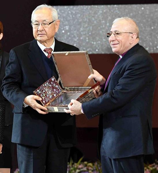 ประธานาธิบดีเซเนกัลและประธานกิตติมศักดิ์องค์กรศาสนาเพื่อสันติภาพ ได้รับรางวัล Sunhak Peace Prize ประจำปี 2563