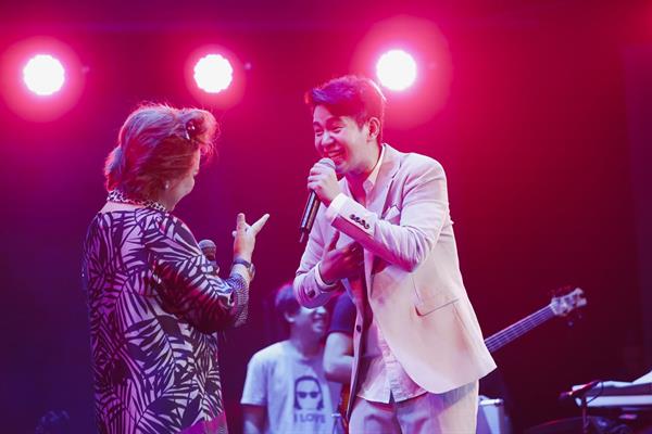 'GSB Duo Concert ต้อนรับเดือนแห่งความรัก สองหนุ่ม 'กัน นภัทร - ไอซ์ ศรัณยู เสิร์ฟเพลงหวาน