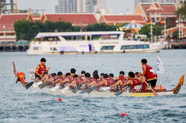 ผลการแข่งขันเรือยาวช้างไทย และเทศกาลริมน้ำ วันที่สองสุดคึกคัก