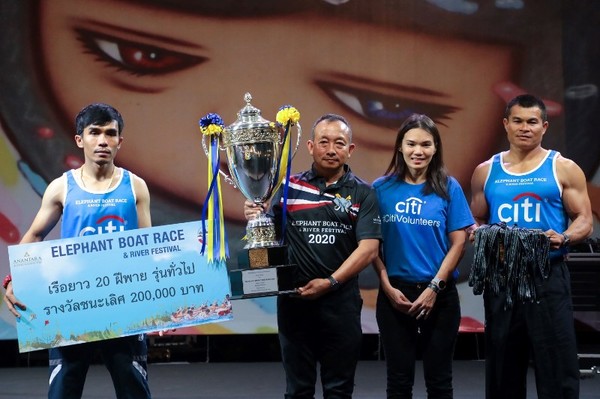 ทีมราชนาวี ครองแชมป์ถ้วยพระราชทานการแข่งขันเรือยาวช้างไทย และเทศกาลริมน้ำ ประจำปี 2563