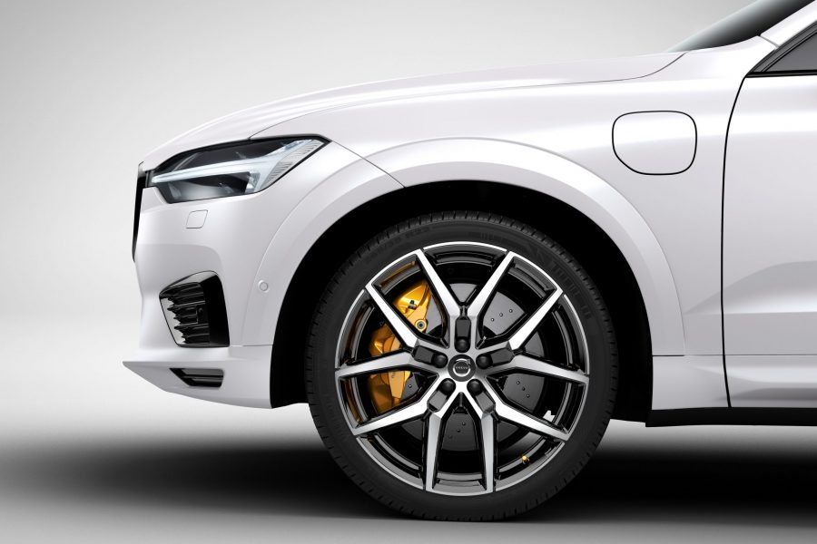 Volvo introduces The New XC60 T8 AWD Polestar Engineered