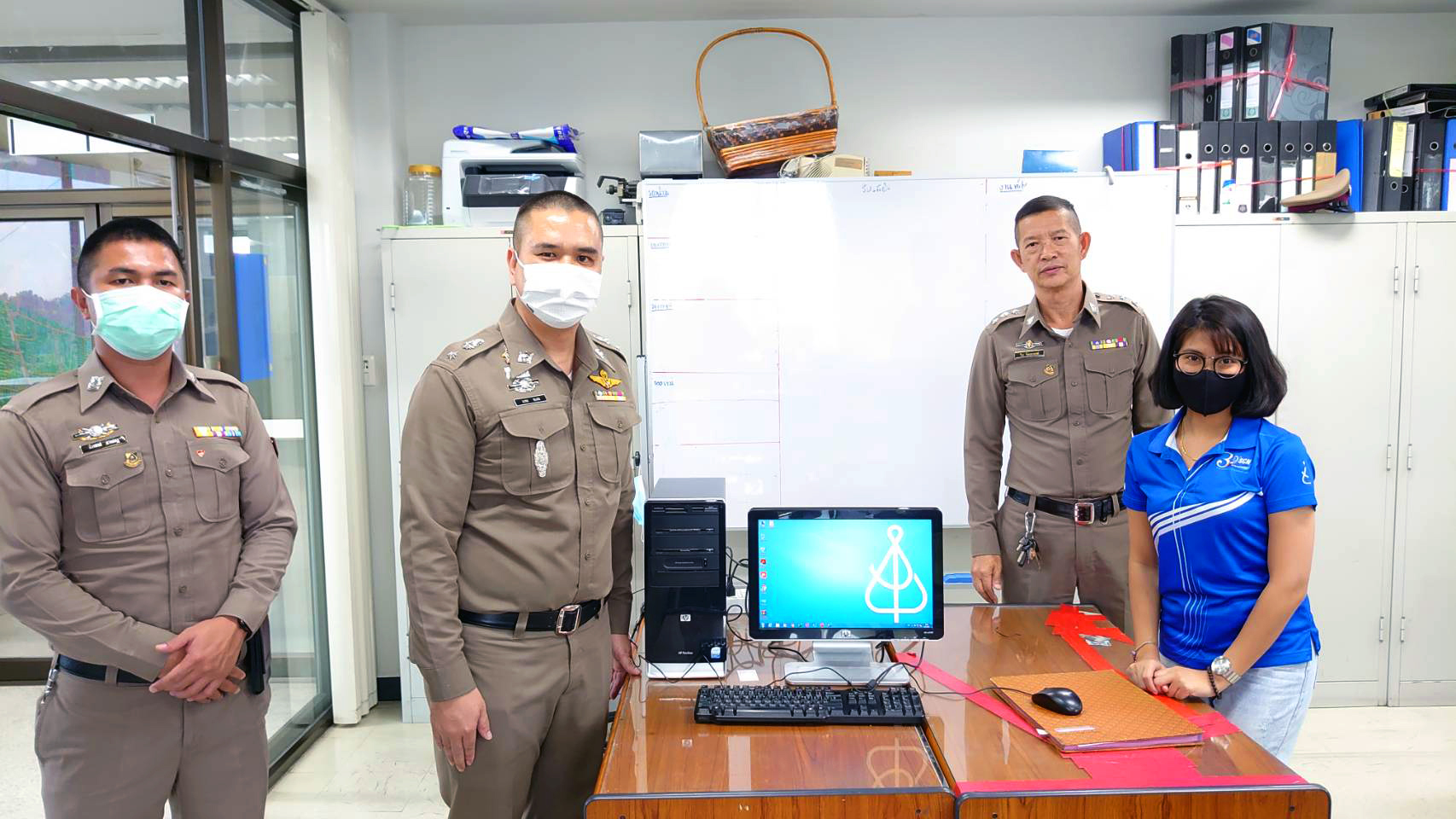 ภาพข่าว: SCN สนันสนุนคอมพิวเตอร์แก่ตำรวจภูธรจังหวัดนนทบุรี