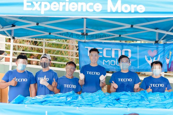 บริษัท TECNO Mobile ประเทศไทย ร่วมบริจาคข้าวสาร-เจลแอลกอฮอล์ล้างมือแก่ประชาชนที่เดือดร้อนจากโควิด