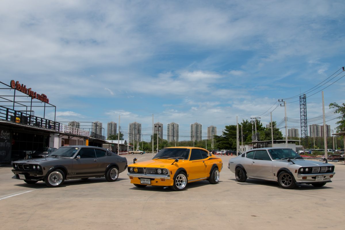 กลุ่ม Retro Car ร่วมกับ ตลาดนัดมะลิ เลียบด่วนเมืองทอง จัดงาน RETRO REST DAY