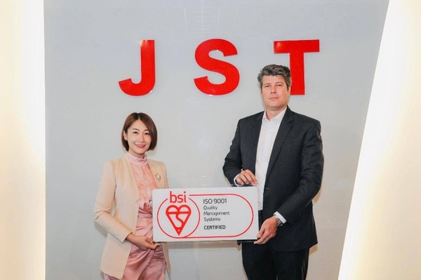 Photo Release: The JST Group receives ISO9001:2015 certification.