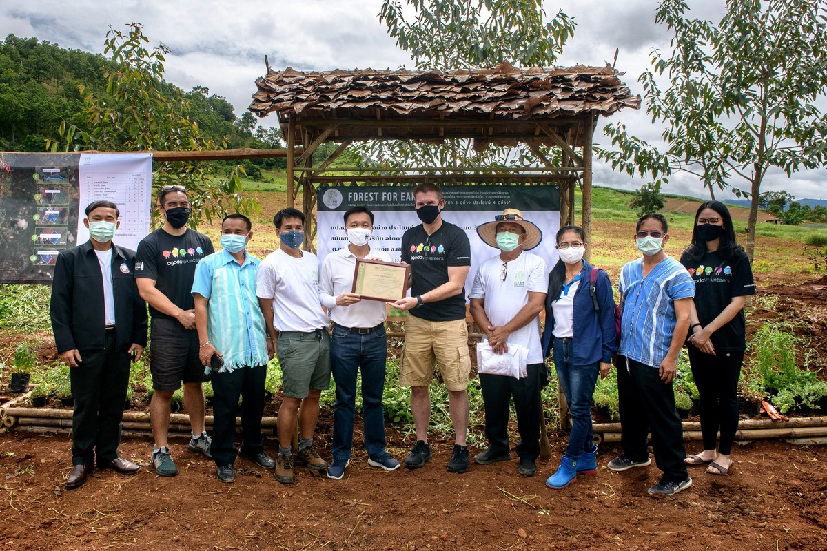Agoda joins forces with WWF to plant 6,000 trees in Chiang Mai