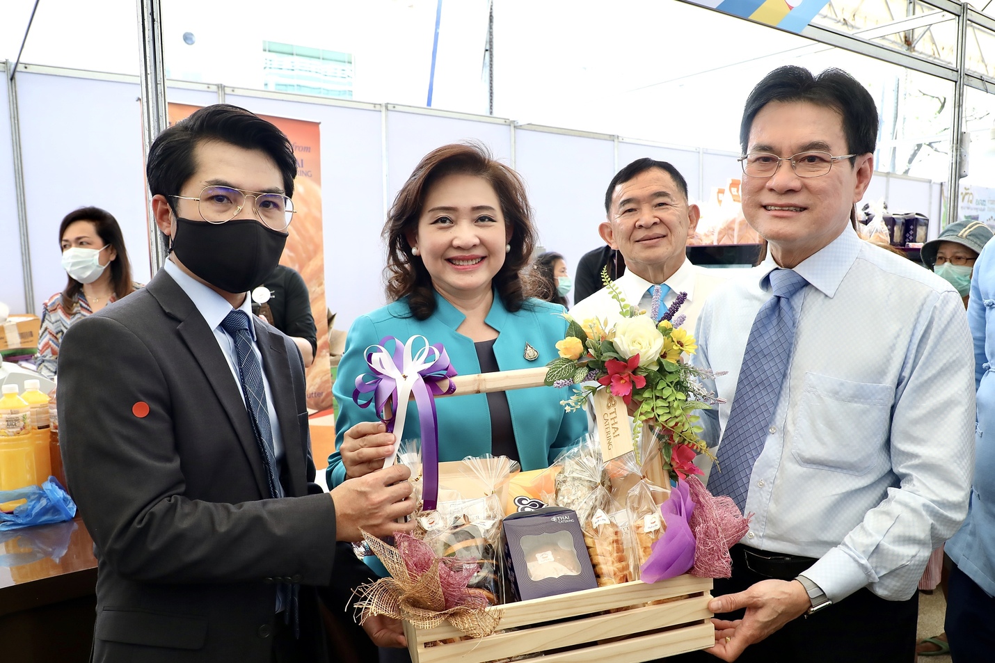 การบินไทยร่วมกับกระทรวงพาณิชย์สนับสนุนเกษตรกรไทยผ่านผลิตภัณฑ์จากครัวการบิน