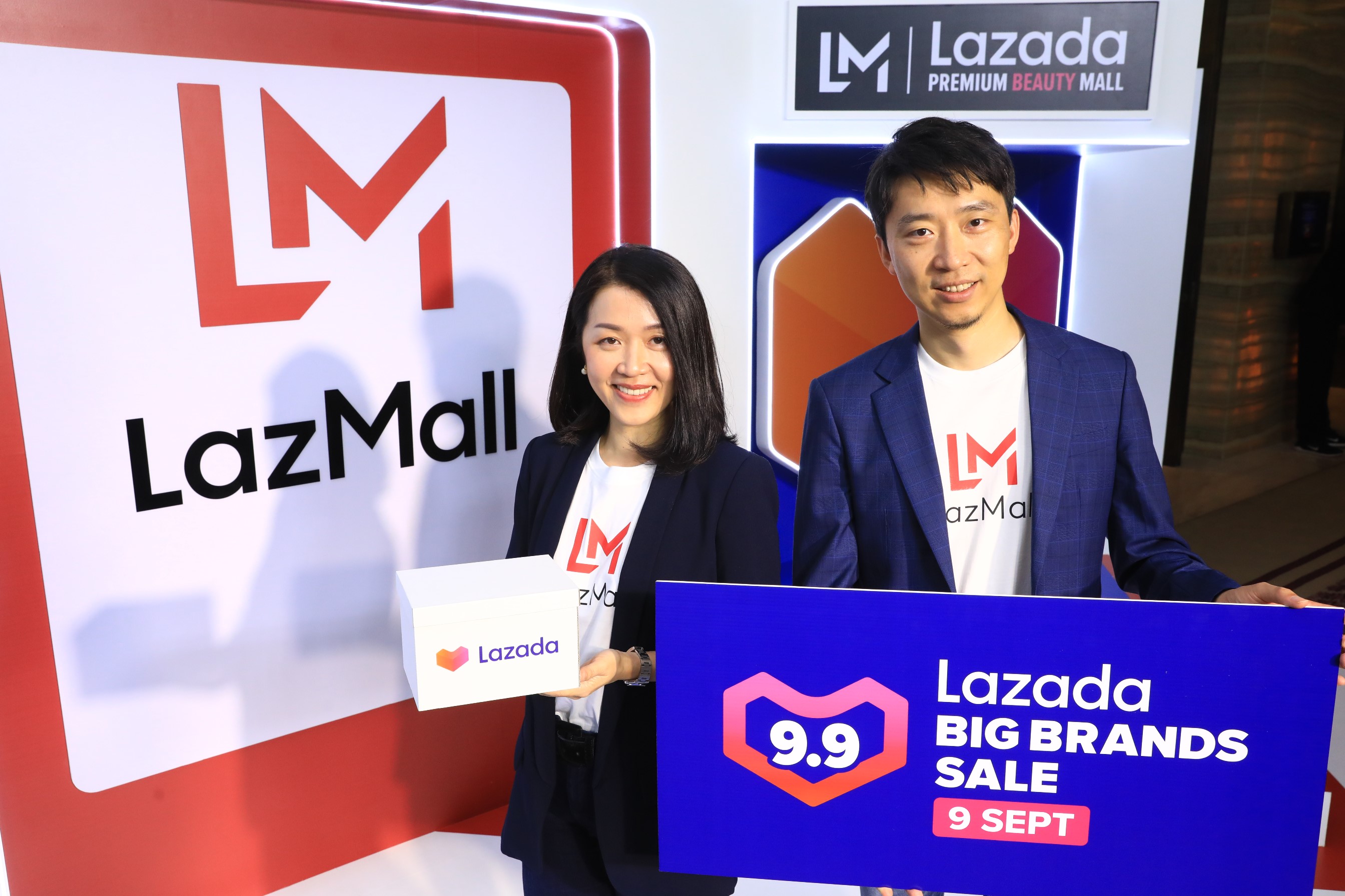 ลาซาด้า พลิกโฉม LazMall ห้างสรรพสินค้าเสมือนจริงที่ใหญ่ที่สุด ในเอเชียตะวันออกเฉียงใต้ พร้อมเปิดตัวร้าน Lazada On Ground แห่งแรกของไทย