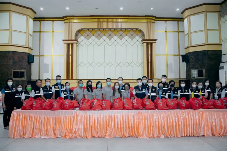"SVT" ปันน้ำใจ บริจาคของผู้ประสบอุทกภัย จ.อุบลราชธานี