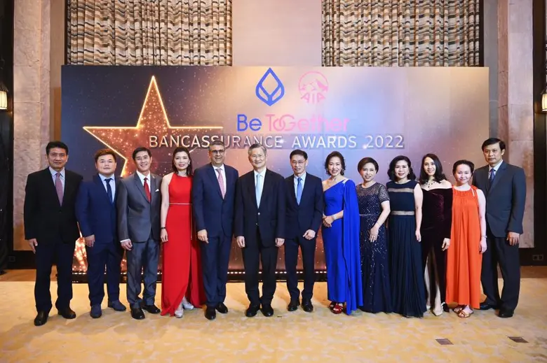 ธนาคารกรุงเทพ จับมือ AIA มอบรางวัลเกียรติยศทีมขายดีเด่น ในงาน "Be Together Bancassurance Awards 2022"