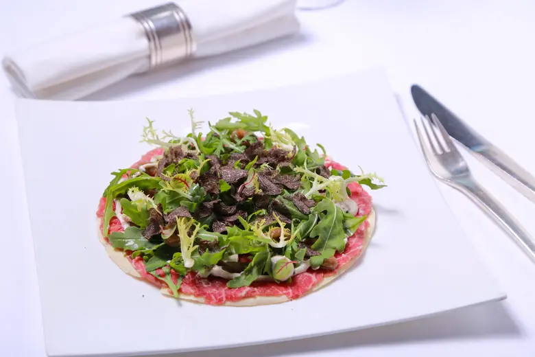 สุดยอดวัตถุดิบเลอค่าประจำฤดูกาล "เห็ดทรัฟเฟิลดำ" ณ ห้องอาหารเรดสกาย โรงแรมเซ็นทาราแกรนด์ฯ เซ็นทรัลเวิลด์