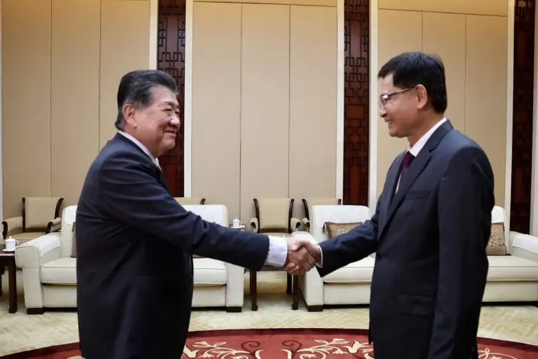 "ภูมิธรรม" หารือประธานเขตปกครองตนเองกว่างซีจ้วง ร่วมมือส่งเสริมการจัดงาน CAEXPO ครั้งต่อไป พร้อมจับมือใช้ประโยชน์จากระเบียงการค้า ILSTC และระบบคมนาคมที่สะดวก