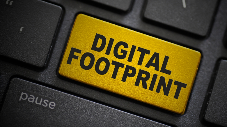 Digital Footprint คืออะไร? ทำไมถึงสำคัญในยุคออนไลน์