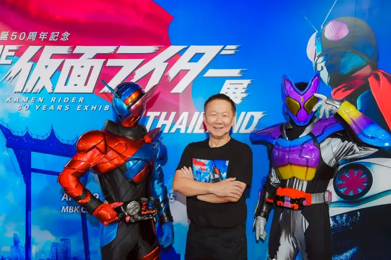 ตื่นตา Rare Item ในงาน KAMEN RIDER 50 YEARS EXHIBITION ที่ เอ็ม บี เค เซ็นเตอร์ แฟนคลับคับคั่งร่วมชมนิทรรศการฉลอง 50 ปีตำนาน Kamen Rider ซีรีส์ฮีโร่แปลงร่างจากญี่ปุ่น