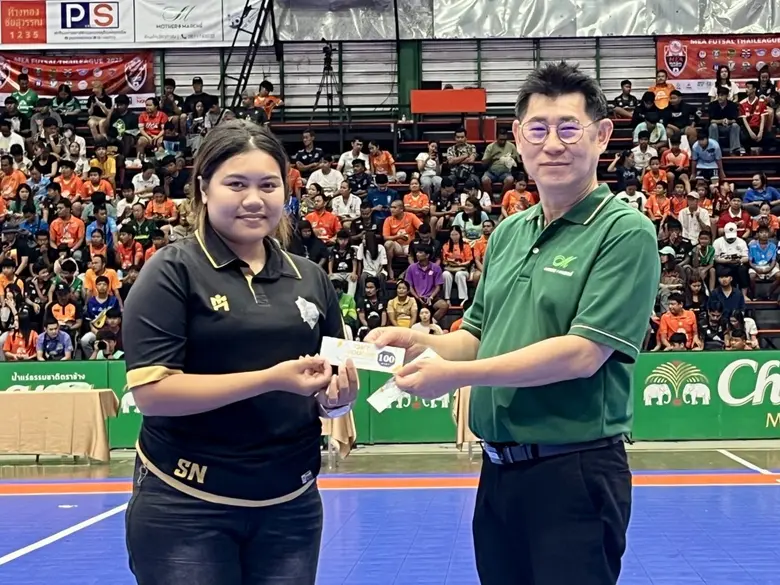 MOTHER ออกบูธ-มอบโชค แฟนฟุตซอล "กุ้งสายฟ้า" ศึก MEA ฟุตซอลไทยลีก 2025 นัดเปิดฤดูกาล