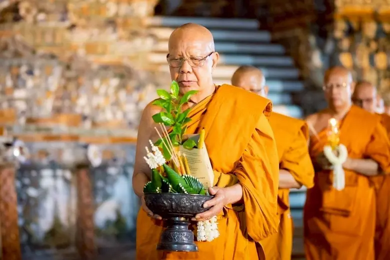 มิตรแท้ประกันภัย ส่งเสริมการทำบุญวิถีใหม่ เป็นเจ้าภาพจัดกิจกรรม "เวียนเทียนด้วยต้นไม้" เนื่องในวันวิสาขบูชา ณ วัดอรุณราชวราราม ราชวรมหาวิหาร