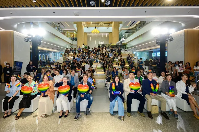 ร่วมฉลอง Pride Month ผ่านศิลปะและดนตรี กับงาน Canvas of Pride เติมเต็มทุกเฉดสีแห่งความหลากหลาย ที่เดอะ ปาร์ค ตลอดเดือนมิถุนายนนี้