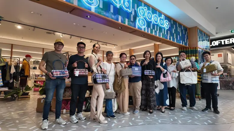 กรมส่งเสริมอุตสาหกรรม หรือ ดีพร้อม ขนทัพผู้เชี่ยวชาญเข้าพื้นที่ ลุยจัดอบรมถ่ายทอดองค์ความรู้ สัมมนาเชิงปฏิบัติการ