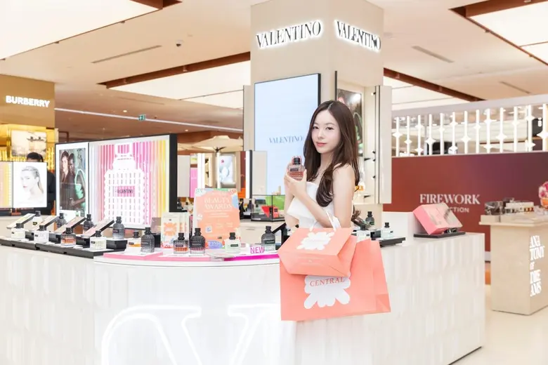 ห้างเซ็นทรัลดึง "โอปอล์ ปาณิสรา" ชวนบิวตี้เลิฟเวอร์ร่วมโหวตบิวตี้ไอเทมแห่งปี กับแคมเปญ "Central Beauty Awards 2025" พร้อมสิทธิพิเศษตลอดเดือนกรกฎาคม