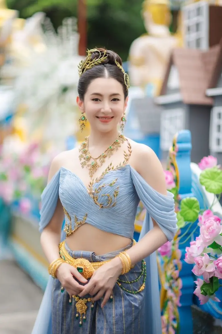 "กรุงไทย" ดึง "เบลล่า ราณี" ร่วมแห่เทียนพรรษา อุบลราชธานี สืบสานประเพณี และส่งเสริมการเข้าถึงเงินทุน ผ่าน "สินเชื่อกรุงไทยบ้านแลกเงิน"