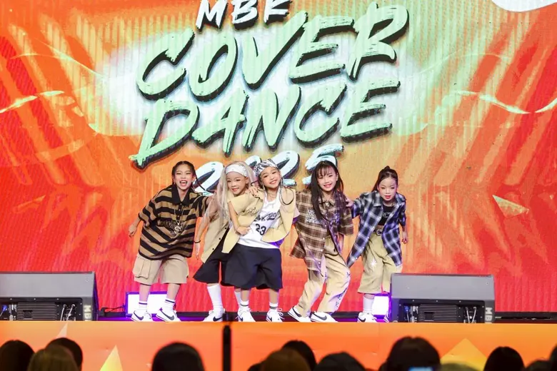 รอบแรกสุดมันส์!! MBK COVER DANCE 2025 ผู้ชมกองเชียร์แน่นเอ็ม บี เค เซ็นเตอร์ พร้อมชิงที่สุดของทีมนักเต้นโคฟเวอร์แดนซ์ 26 กรกฎาคมนี้