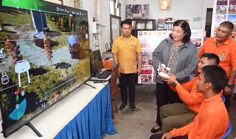 ศูนย์ต้นแบบเครือข่ายเตือนภัยพิบัติชุมชนเพื่อนพึ่ง (ภาฯ) ต.เกาะขันธ์ จ.นครศรีธรรมราช นำเทคโนโลยีโดรนร่วมภารกิจบรรเทาภัยพิบัติ เสริมความเข้มแข็งด้วยวิจัยและนวัตกรรม