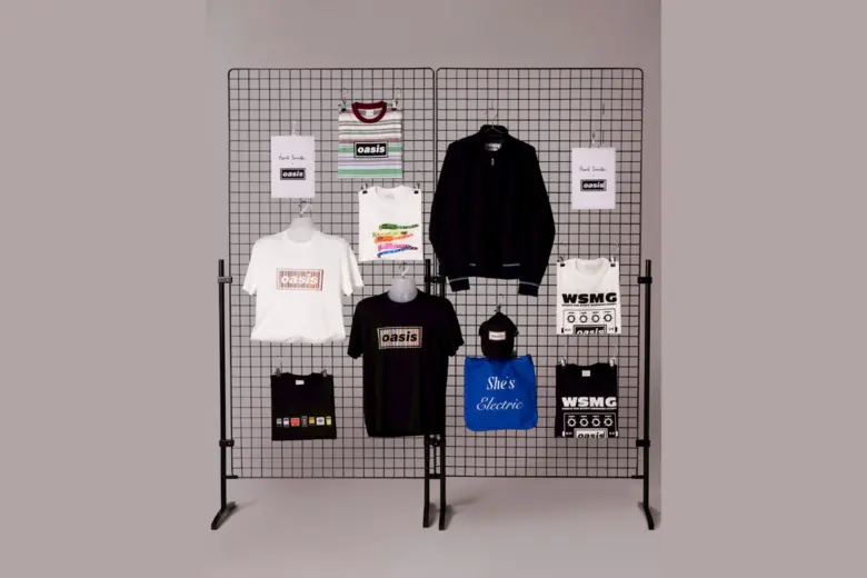 Paul Smith ฉลองการกลับมาทัวร์คอนเสิร์ตครั้งยิ่งใหญ่ของวงดนตรีร็อคระดับตำนาน Oasis เปิดตัวคอลเล็กชันพิเศษเสื้อผ้าและแอคเซสซอรีที่ได้แรงบันดาลใจจากยุค 90s