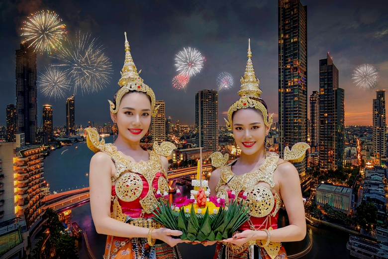 เฉลิมฉลองให้แก่ความรุ่งโรจน์เหนือกาลเวลาของเทศกาลลอยกระทง ณ โรงแรมแชงกรี-ลา กรุงเทพฯ