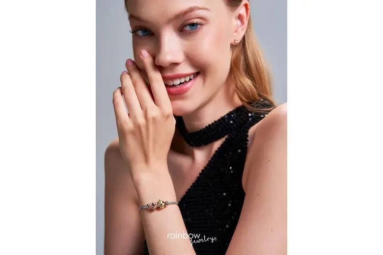 จากผู้ผลิตเงินไทย 40 ปี สู่ "Rainbow Jewelry" แบรนด์เครื่องประดับสายมูร่วมสมัย ที่หลอมรวมศรัทธาและแฟชั่นได้อย่างลงตัว