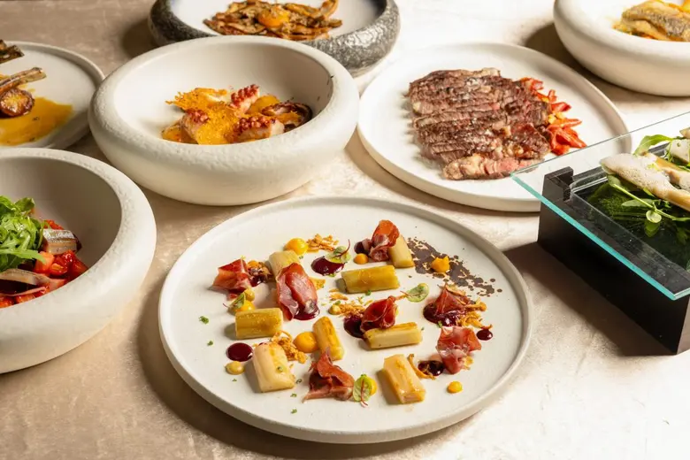 อัลบริเซียส์ โรงแรมชาเทรียม สาทร กรุงเทพฯ ต้อนรับเชฟโรแบร์โต กอนซาเลซ อลอนโซ เปิดประสบการณ์อาหารสเปนต้นตำรับในมิติใหม่